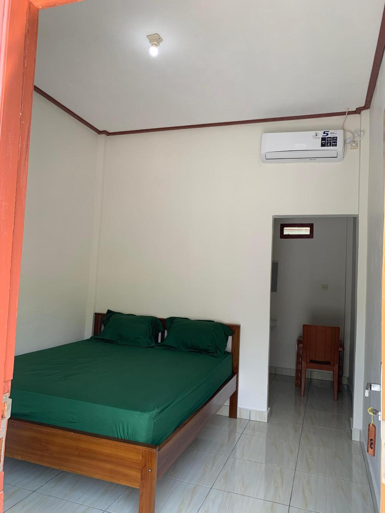 Bertus Guesthouse ลาบวนบาโจ ภายนอก รูปภาพ